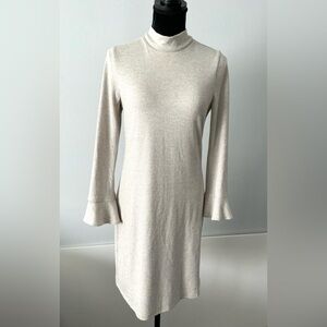 White House Black Market long sleeve dress 🌷🌷